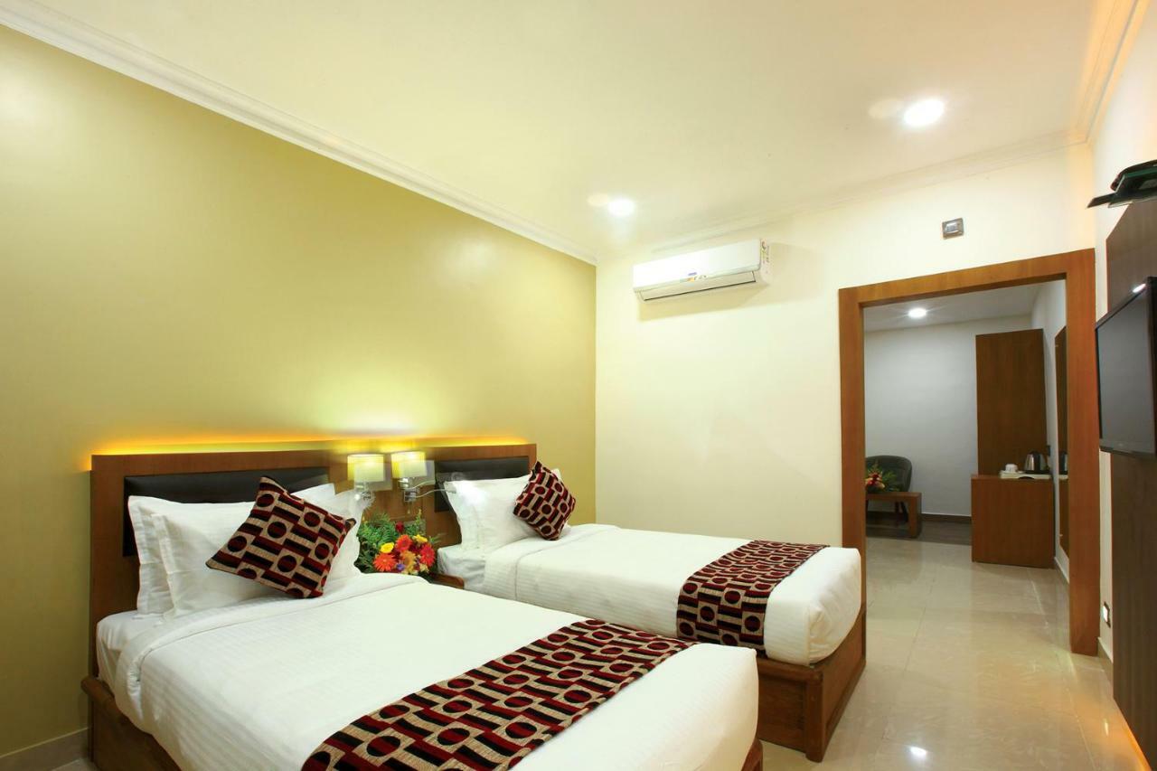 Hotel Rohini International Kallar  Luaran gambar
