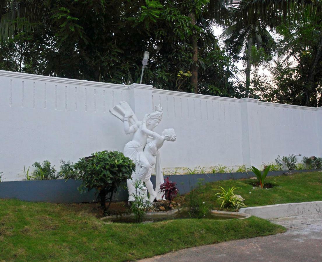 Hotel Rohini International Kallar  Luaran gambar