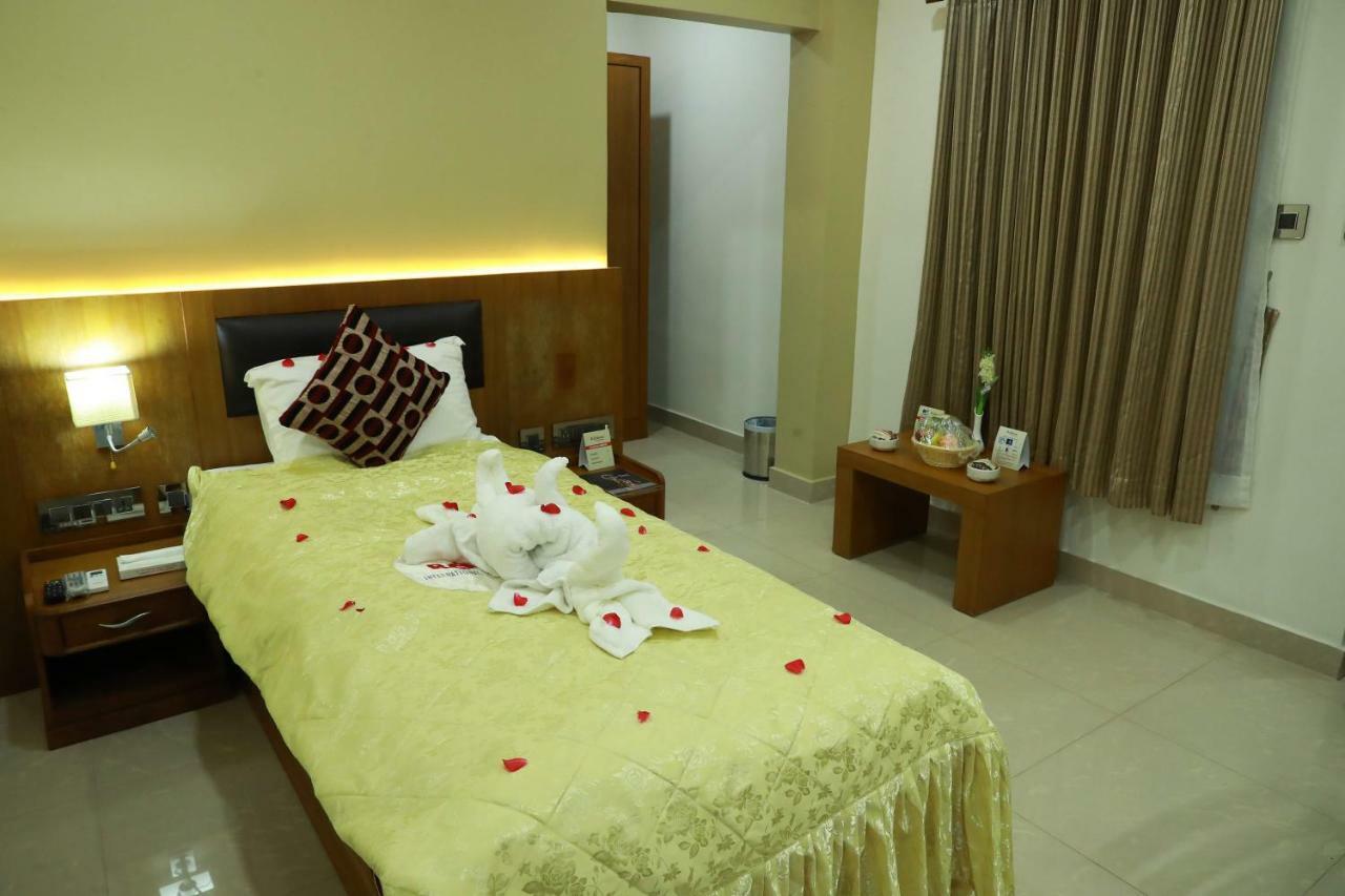 Hotel Rohini International Kallar  Luaran gambar