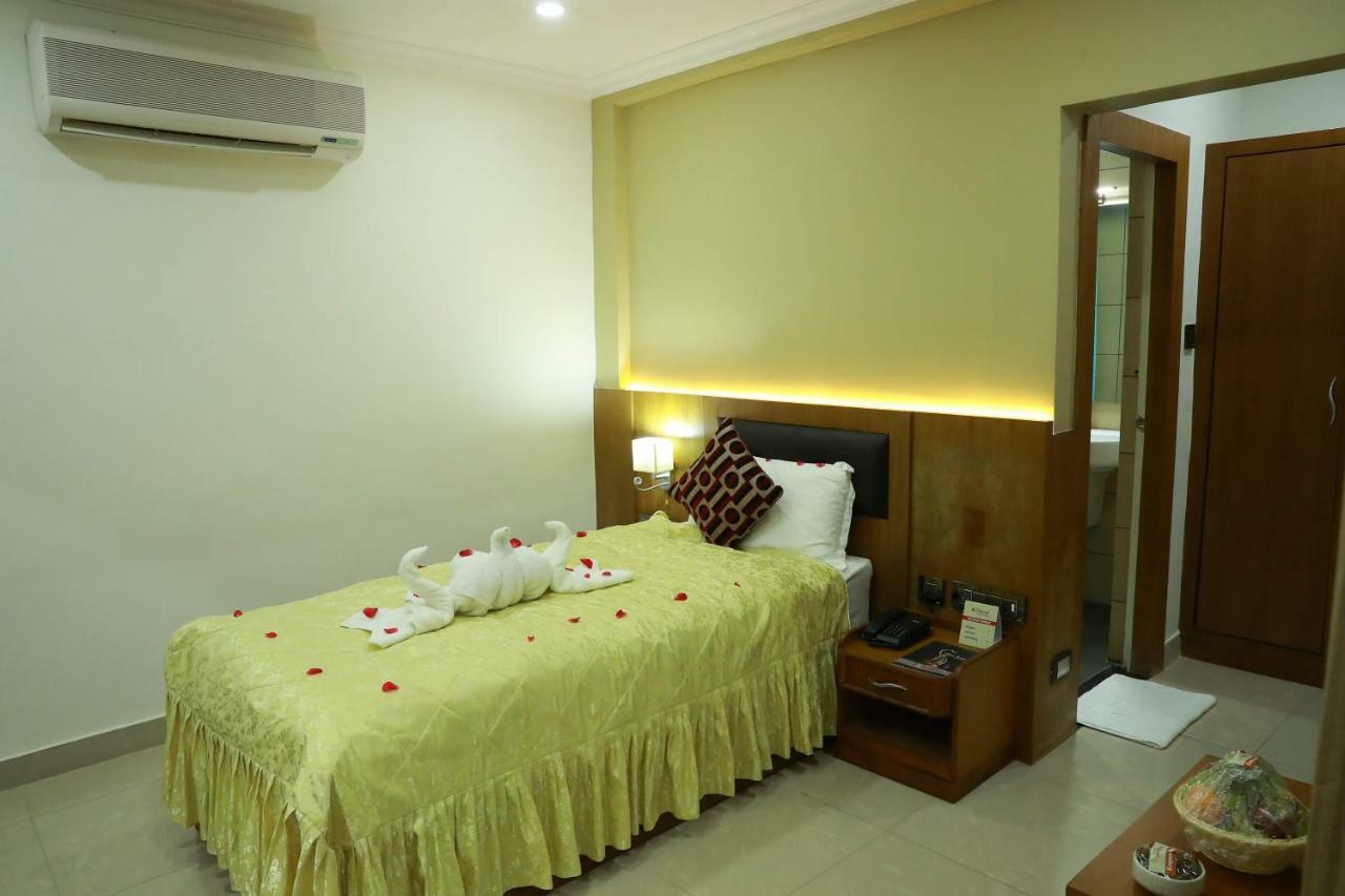 Hotel Rohini International Kallar  Luaran gambar