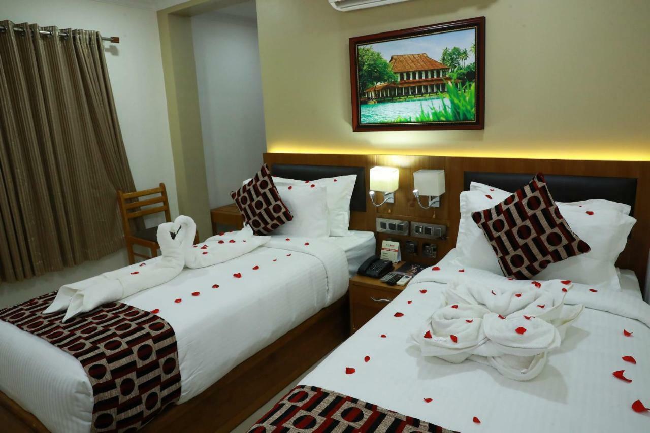 Hotel Rohini International Kallar  Luaran gambar