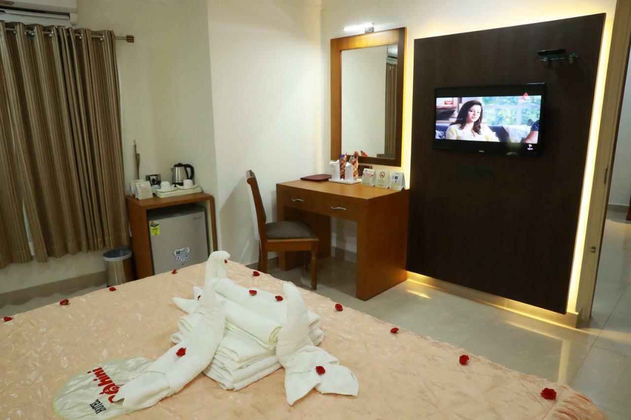 Hotel Rohini International Kallar  Luaran gambar