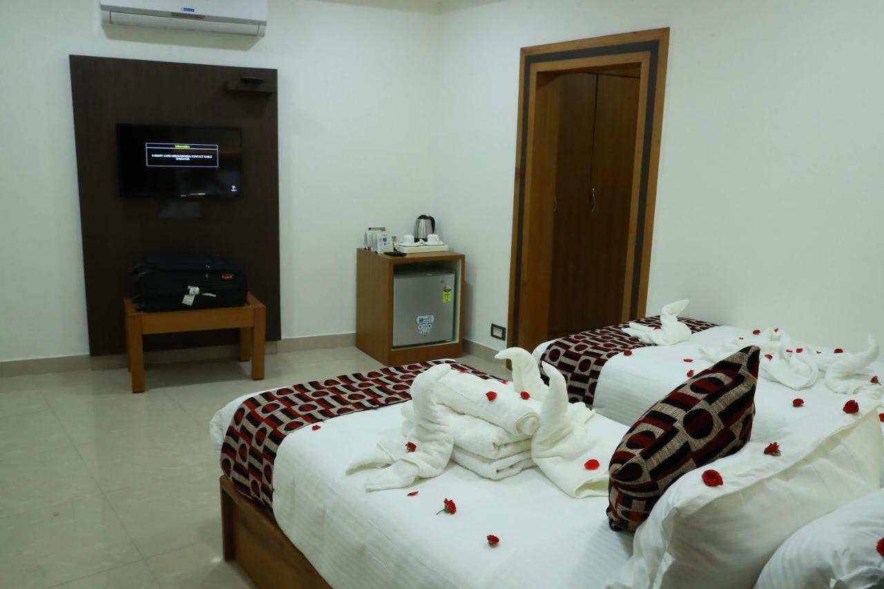 Hotel Rohini International Kallar  Luaran gambar
